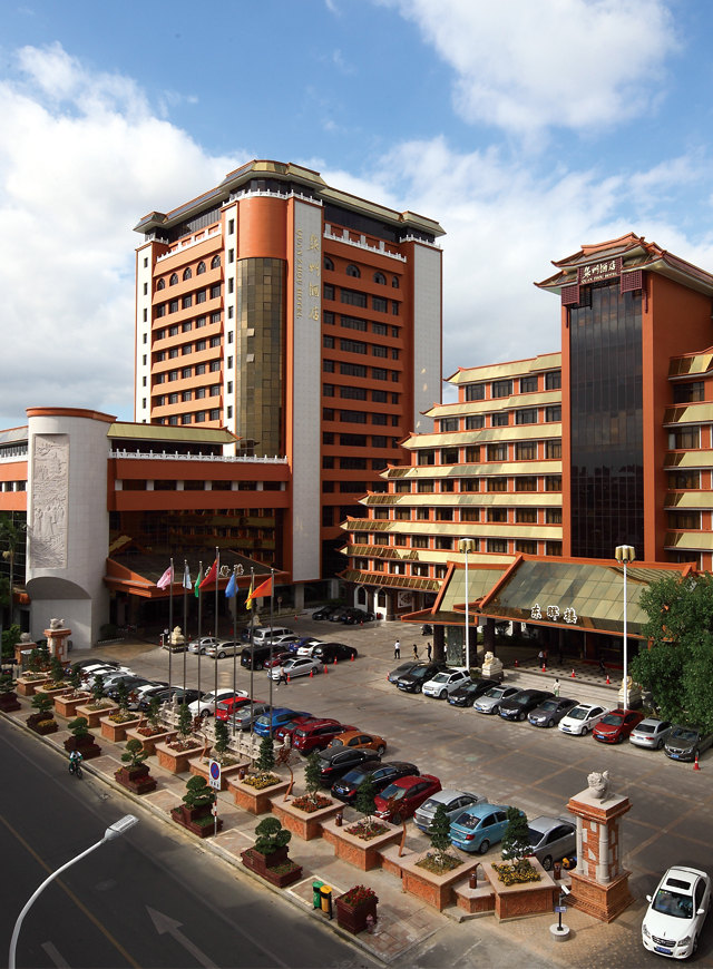 微信泉州酒店-全新疯狂砍价小程序游戏开发案例